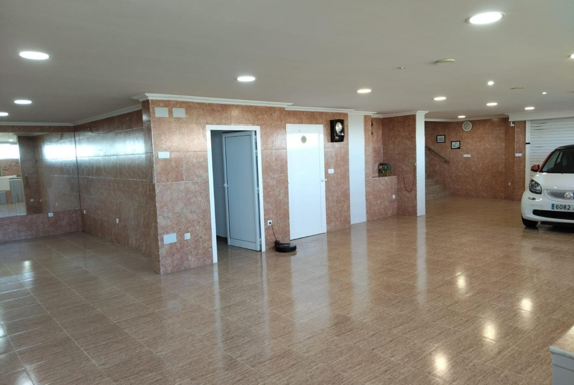 Villa de lujo en Picassent — Urbanización El Pinar 3