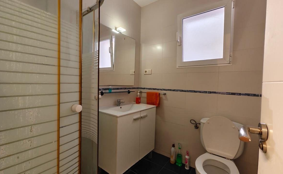 APPARTAMENTO A 300 METROS DE PLAYA CON 3 DORM. 2 BAÑOS CON SUPERFICIE DE 108 M2.
