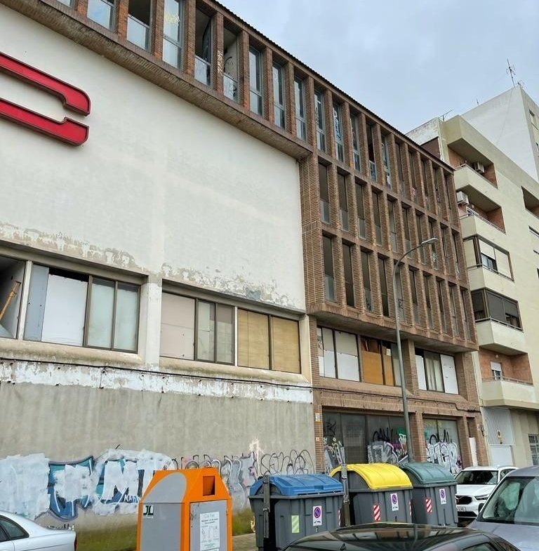 Building for sale with project to rehabilitate in Gandia