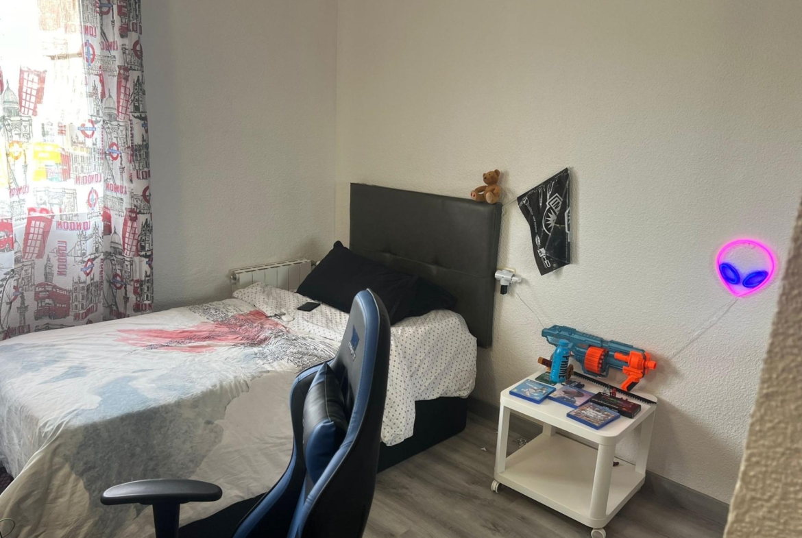 Spacious and Modern Renovated Apartment in San Blas, Alicante
