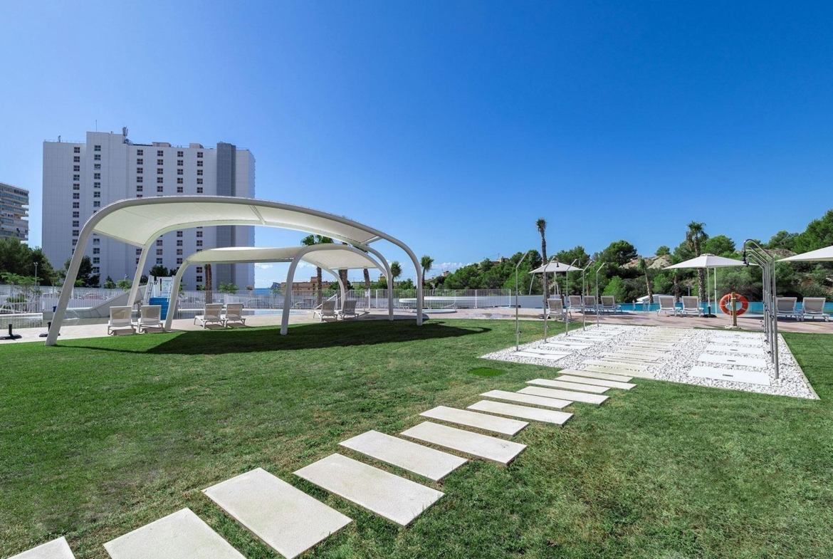 Impresionante apartamento de 3 dormitorios en Sunset Waves en planta 17 espectaculares vistas al mar