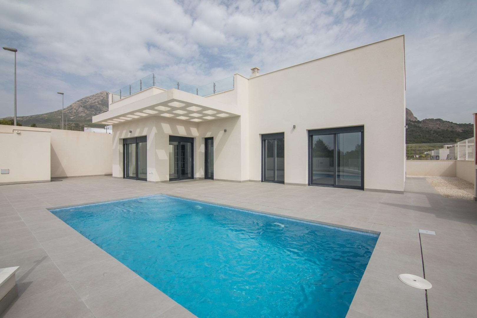 New construction villa with pool in Polop de la Marina