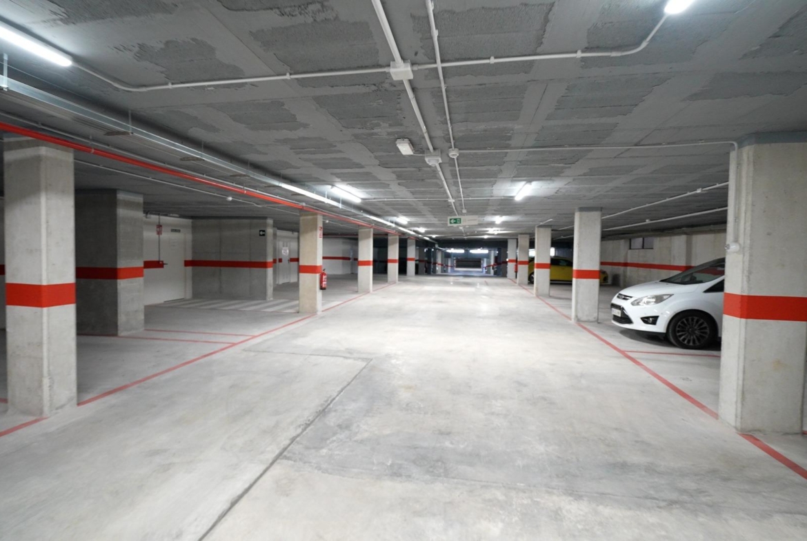 Exclusivo Piso en la Cala de Benidorm con Vistas al Mar