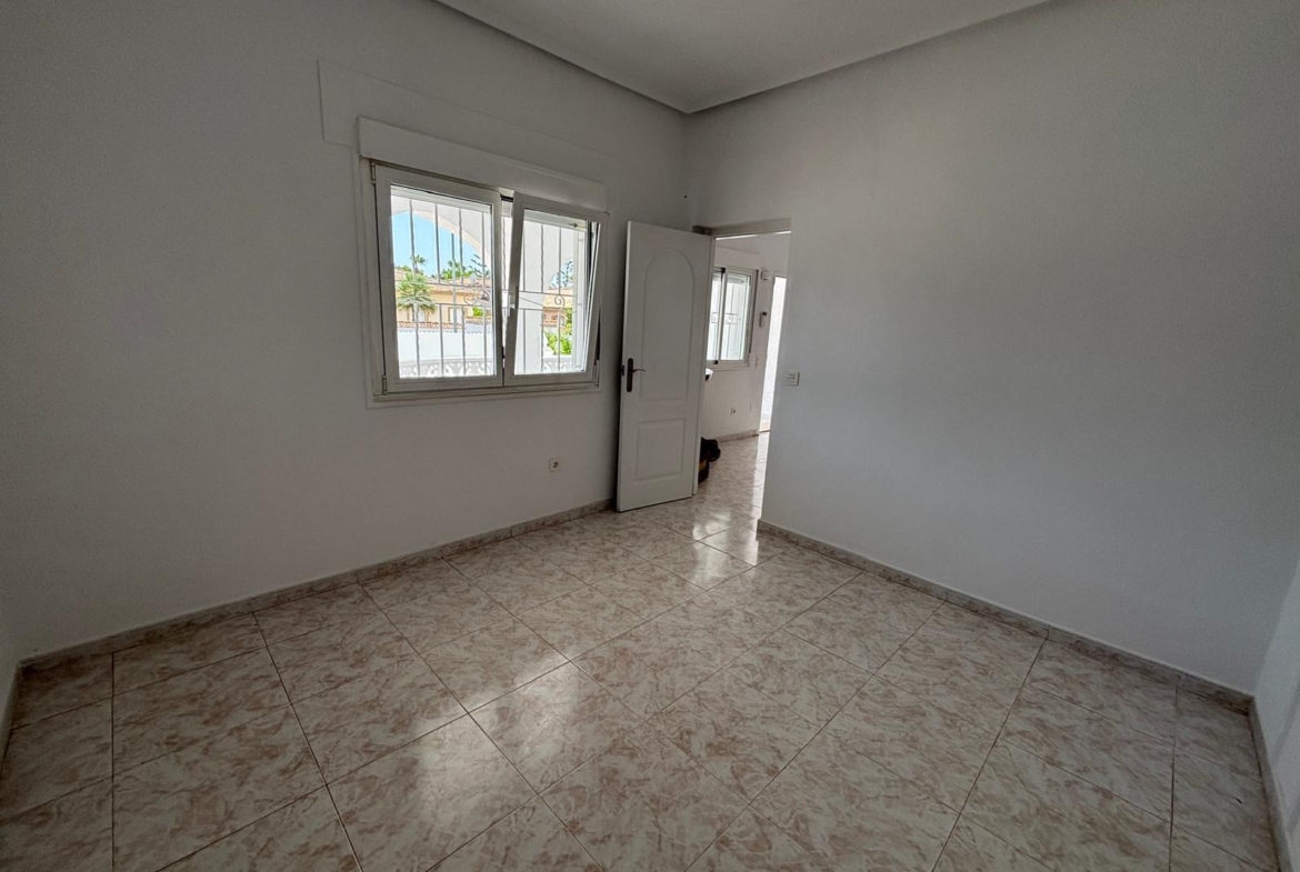 FABULOSA VILLA REFORMADA ESTILO MEDITERRÁNEO EN CIUDAD QUESADA