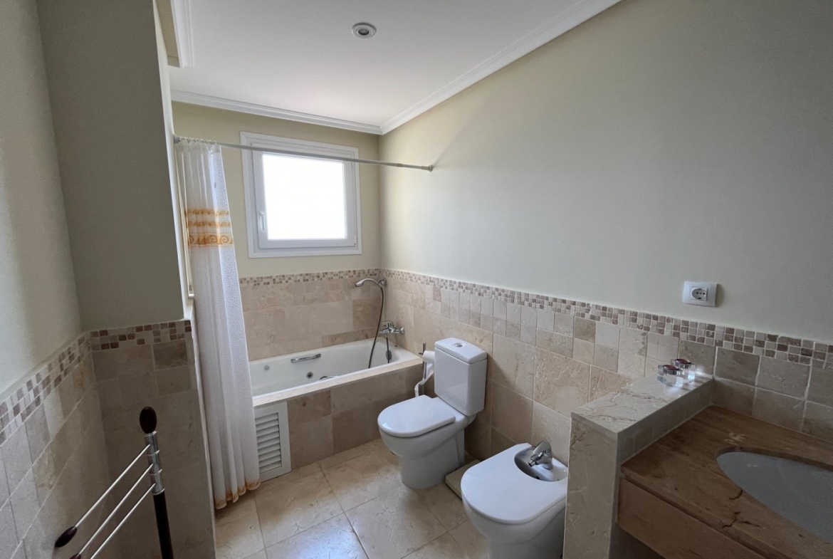 ALTEA HILLS EXCLUSIVE FLAT FOR SALE WITH SEA VIEWS