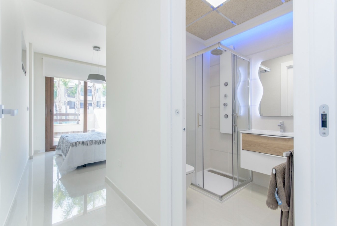 NIEUWE BUILD RESIDENTIAL VAN BUNGALOW APPARTEMENTS IN LOS BALCONES, TORREVIEJA