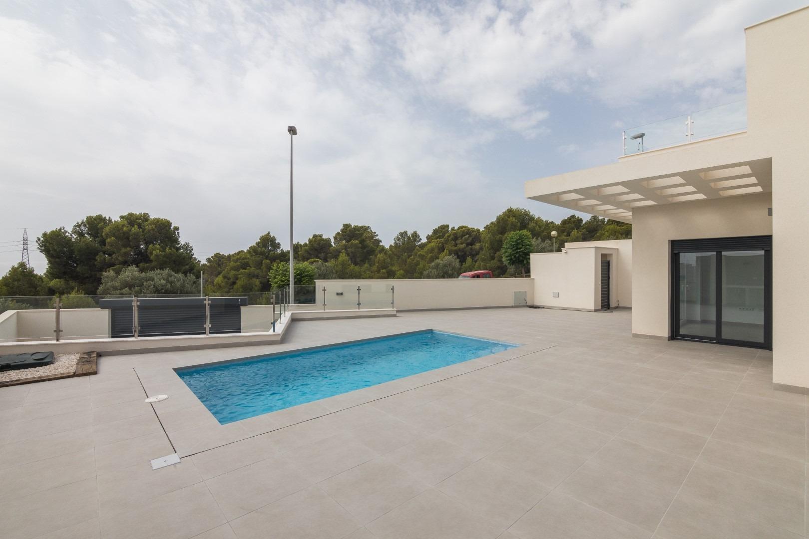 New construction villa with pool in Polop de la Marina