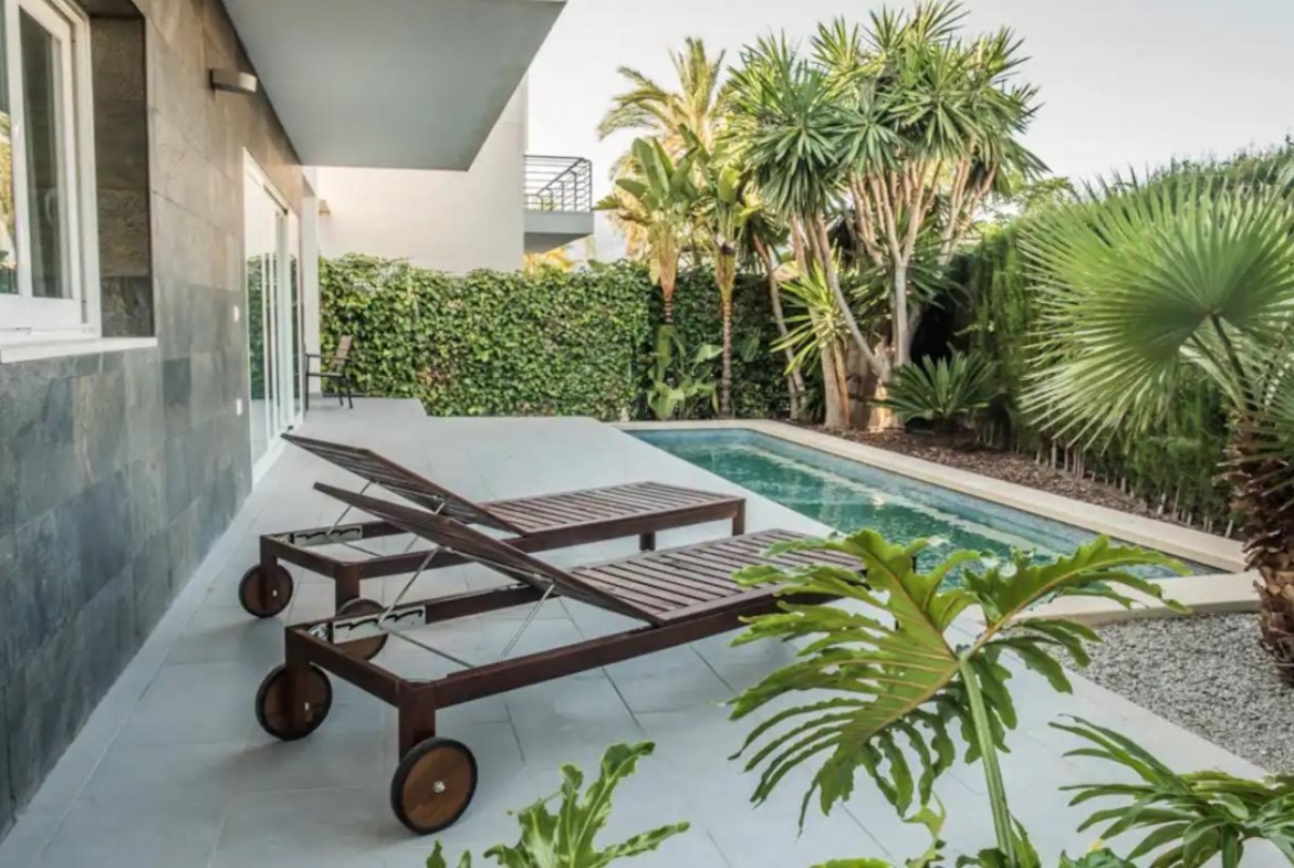 Luxury Villa in the central area of Albir