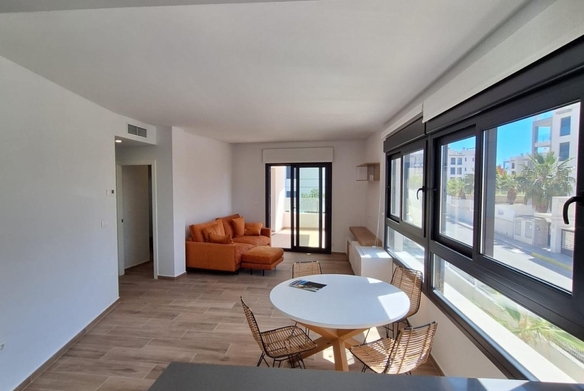 Nieuwbouw appartement in Villamartin met parkeerplaats en gemeenschappelijk zwembad