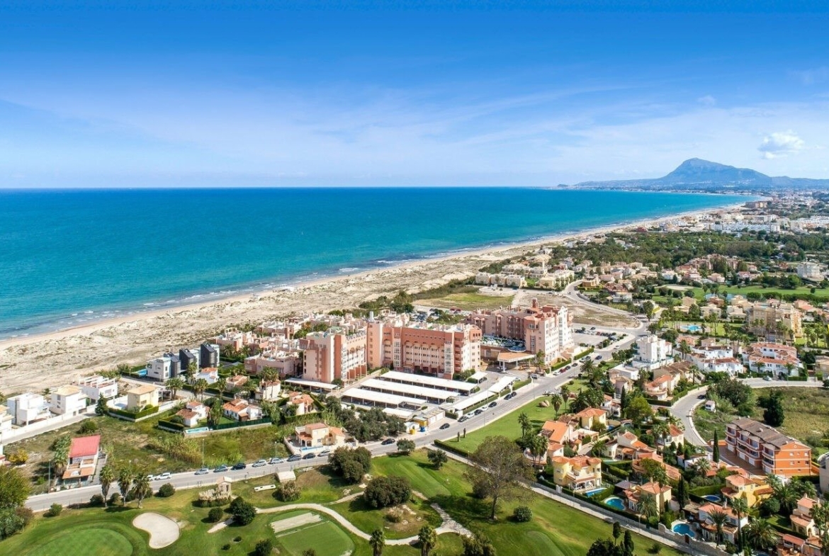 Villa exclusiva en primera línea de la Playa de Rabdells de Oliva