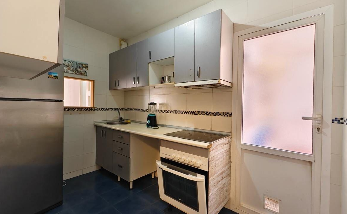 APPARTAMENTO A 300 METROS DE PLAYA CON 3 DORM. 2 BAÑOS CON SUPERFICIE DE 108 M2.