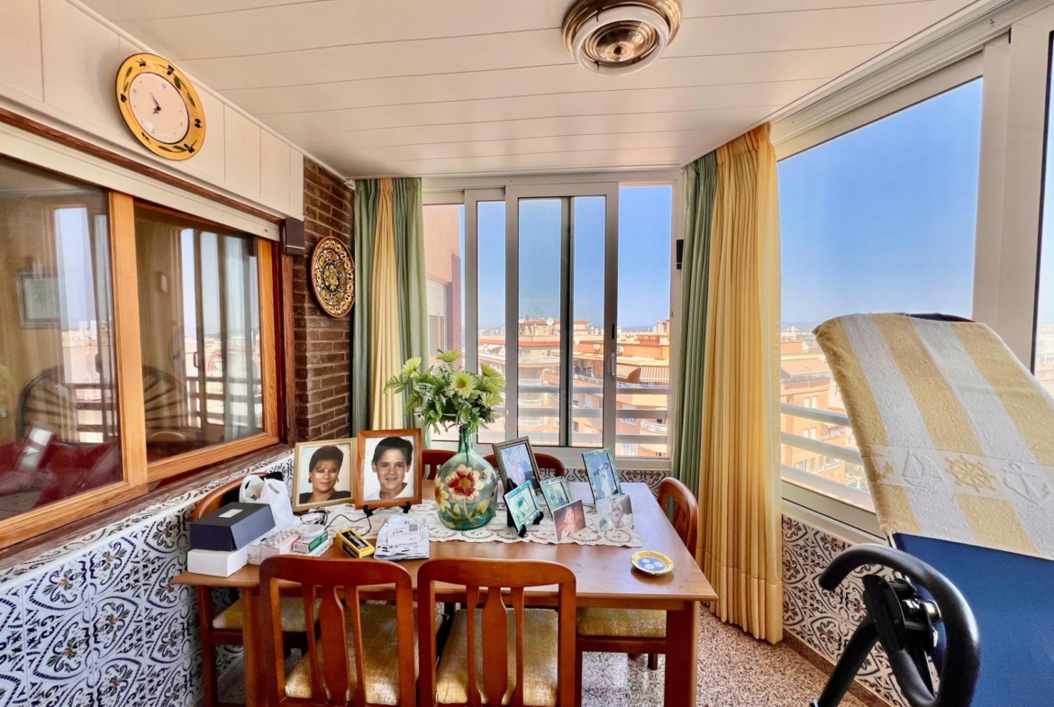 ESPACIOSO APARTAMENTO DE 3 HABITACIONES + PARKING + TRASTERO EN PLANTA 7 CON VISTAS AL MA