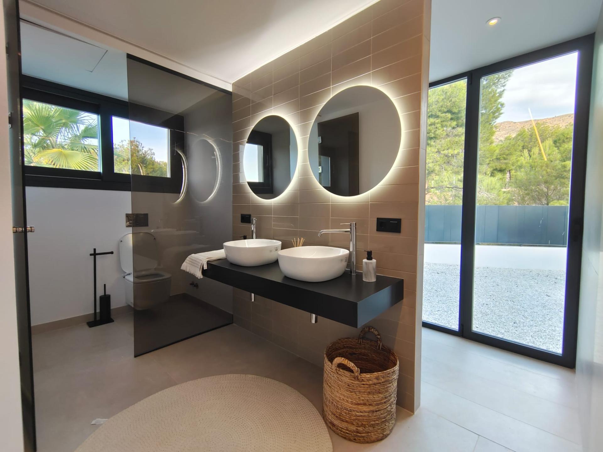 2-18-222 Design villa met uitzicht op zee