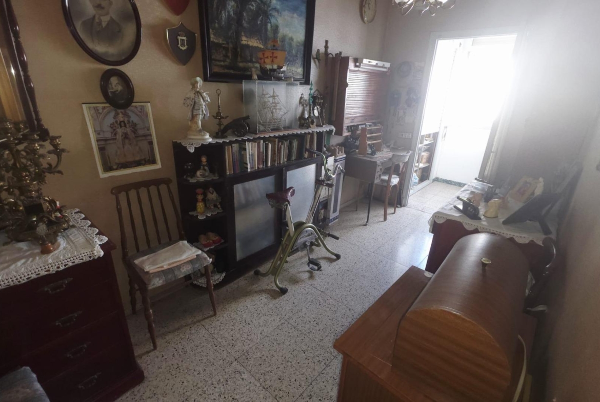 Magnifica vivienda en pleno centro de Alicante con ascensor y garaje, junto al Corte Inglés
