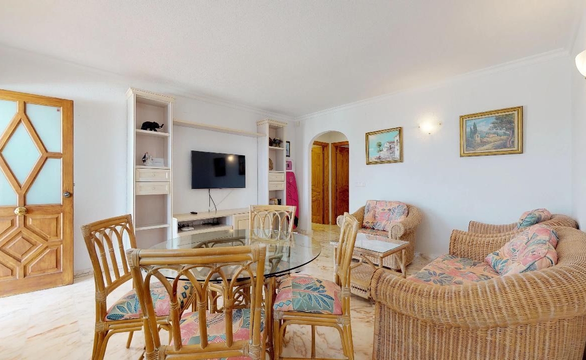 EXCLUSIEVE VILLA TE KOOP IN CALPE MET MARVELLOUS ZEEZICHTEN