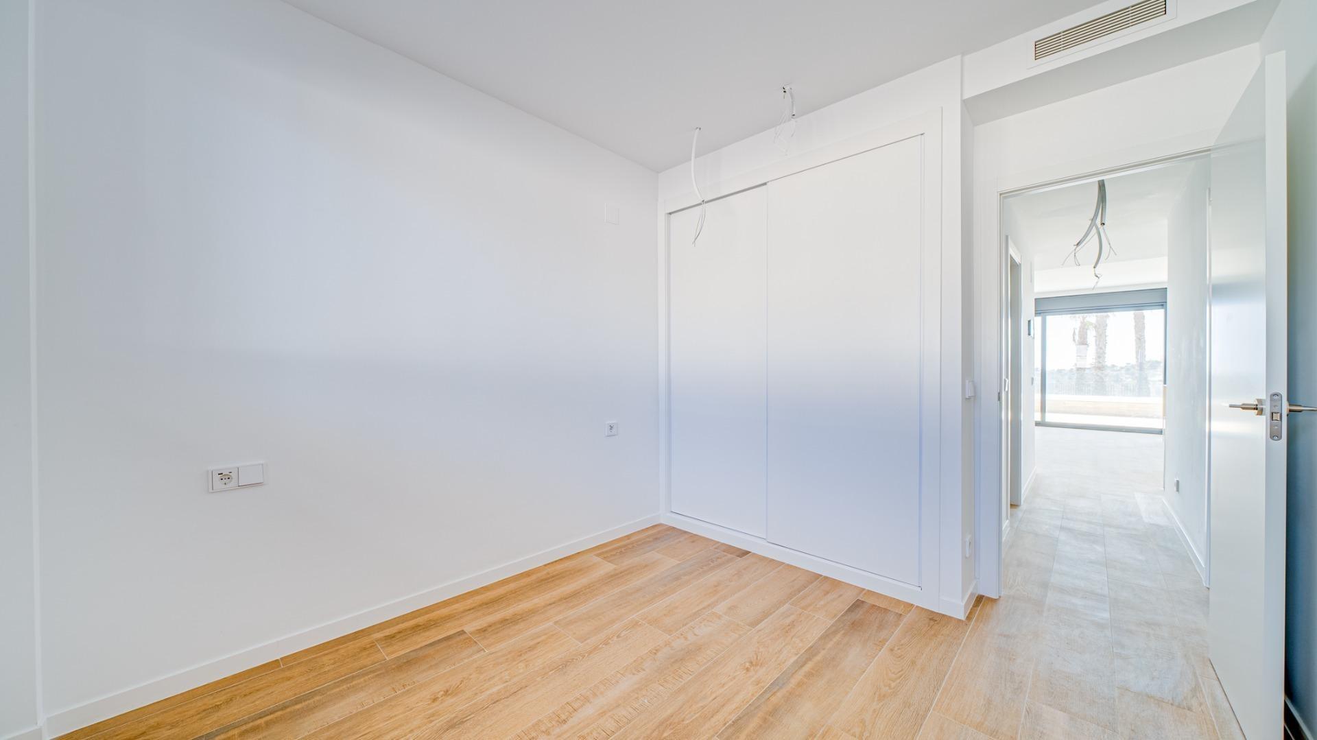 2-18-32 New spacious duplex in Finestrat.