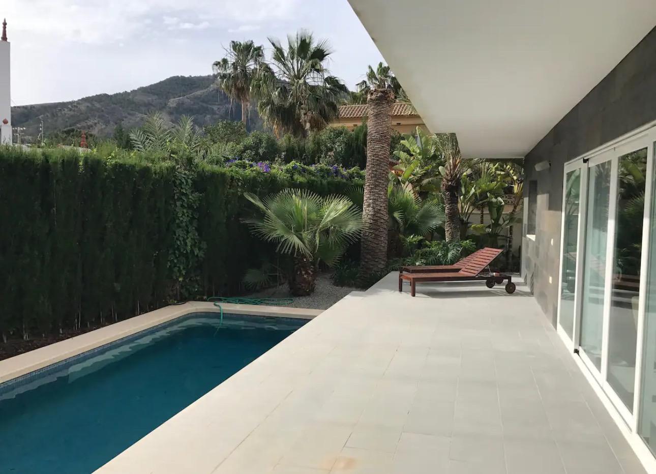 Luxury Villa in the central area of Albir