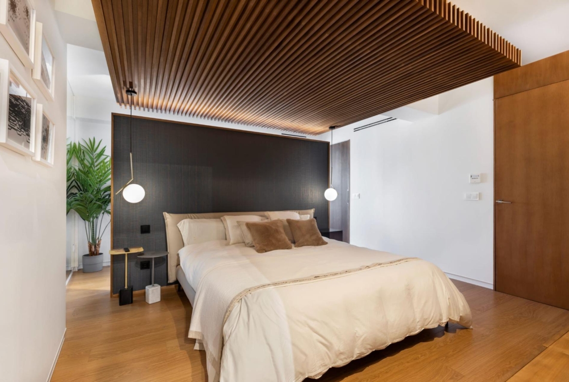 REFORMANDO APARTAMENTO EN EL CENTRO DE TORREVIEJA. 134 M2. 2 DORM. 2 BAÑOS.