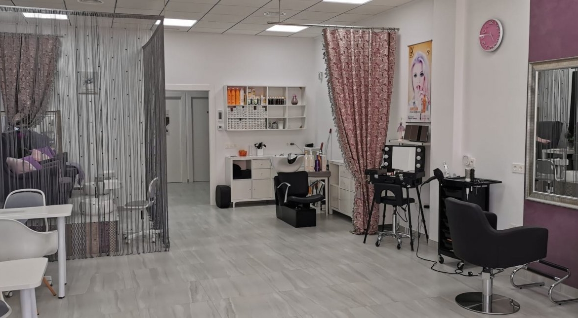 COMMERCIAL PREMISES IN LA ZENIA