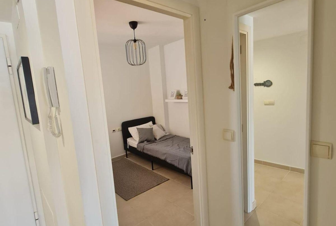 APATAMENTO CON PARKING+PISCINA EN ORIHUELA COSTA. 2 DORM. 2 BAÑOS. 85 M2.
