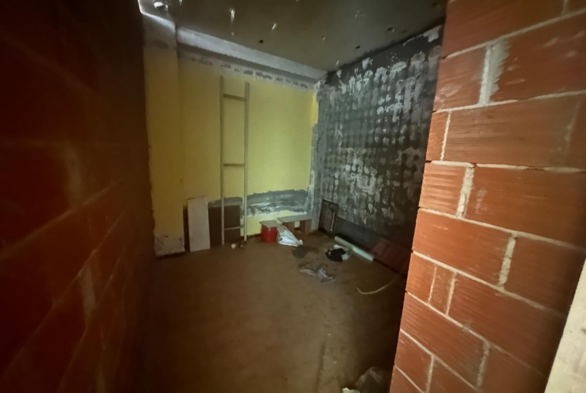 Premises for renovation in Alicante