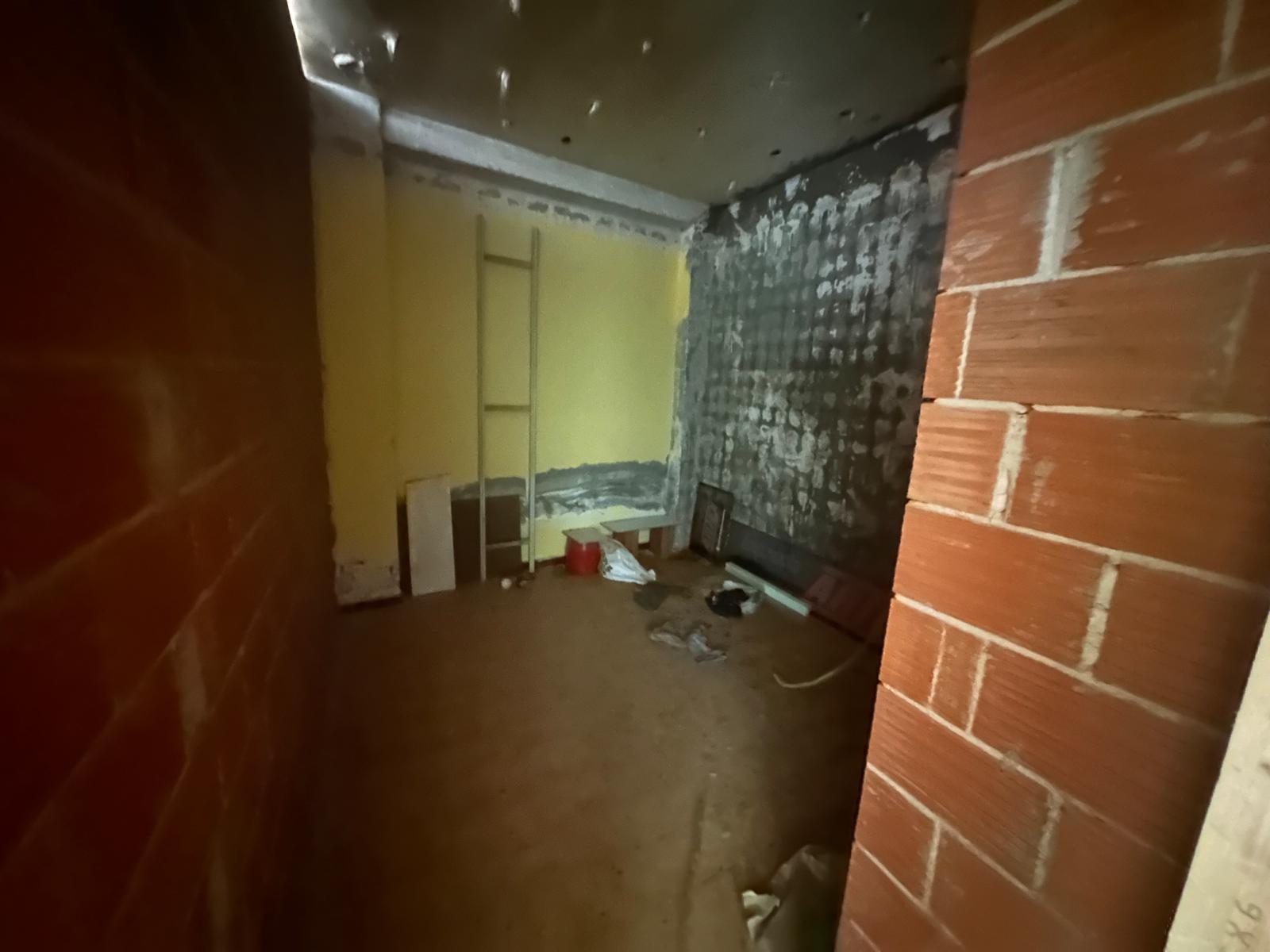 2-19-113 Premises for renovation in Alicante