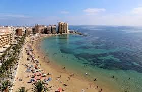 Spacious Apartment Just 400 Meters from Playa del Cura – Torrevieja