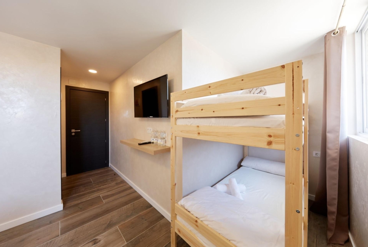 Magnífico Hotel Reformado en Cabo Huertas: IDEAL PARA INVERSORES