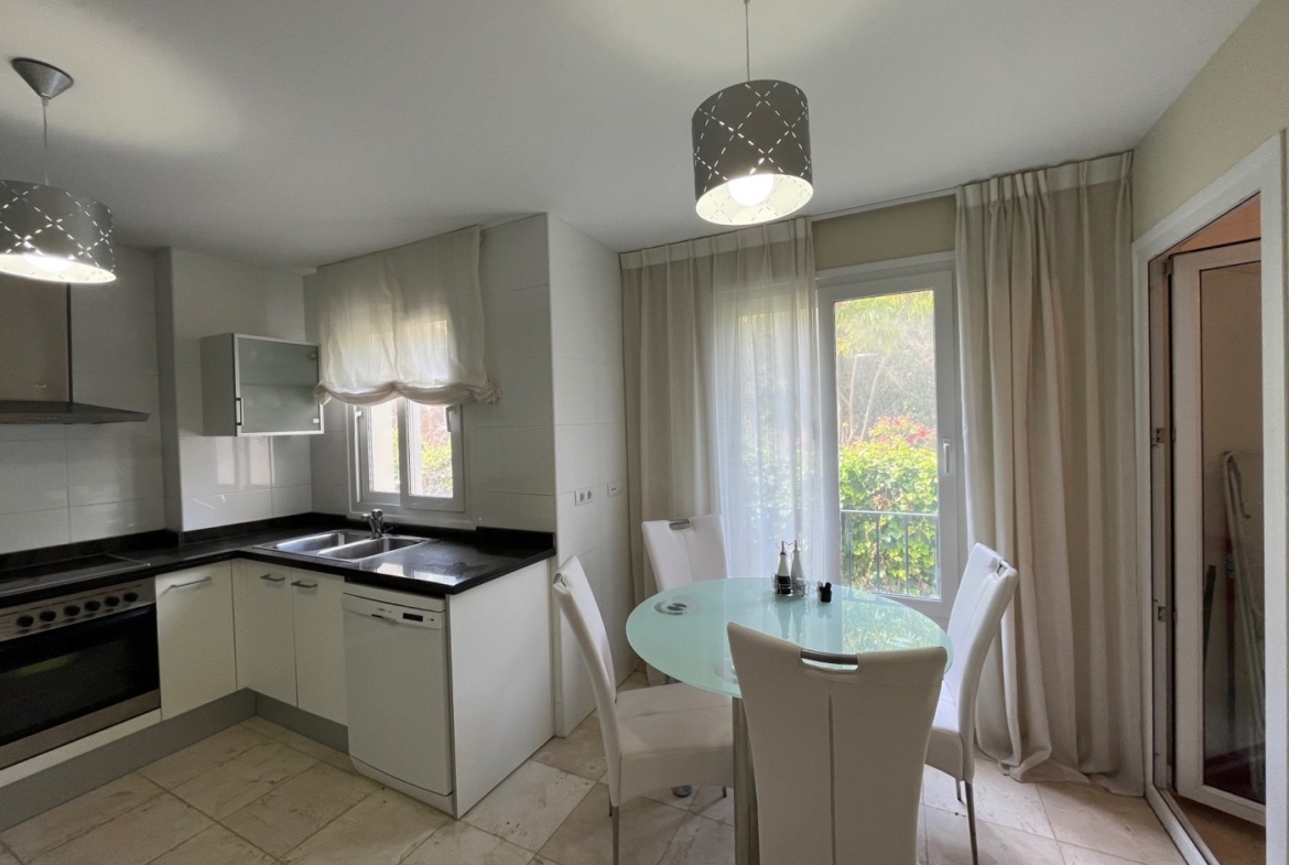ALTEA HILLS EXCLUSIVE FLAT FOR SALE WITH SEA VIEWS