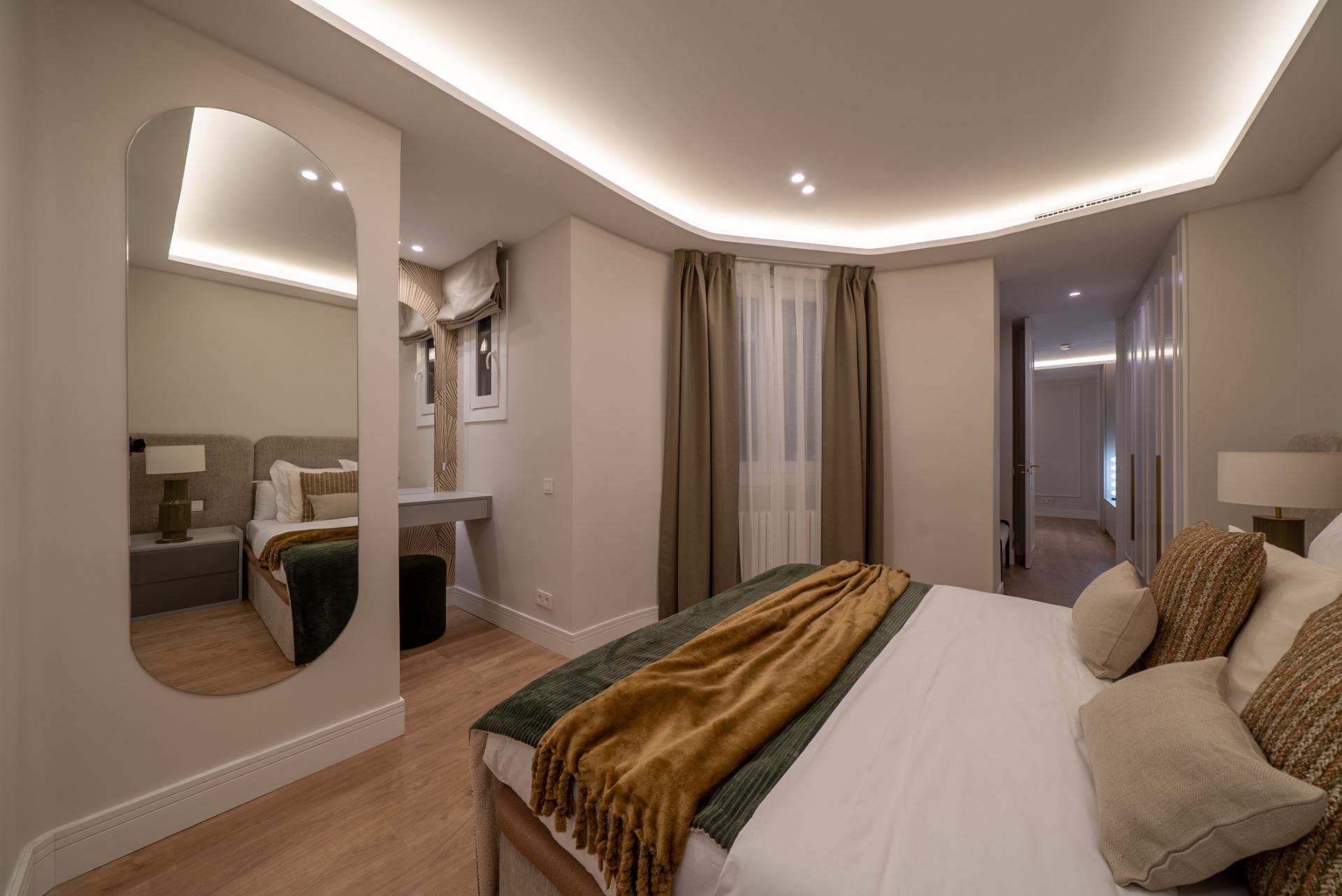 LUXURY APPARTMENT FOR SALE IN GOYA, SALAMANCA DISTRICT
