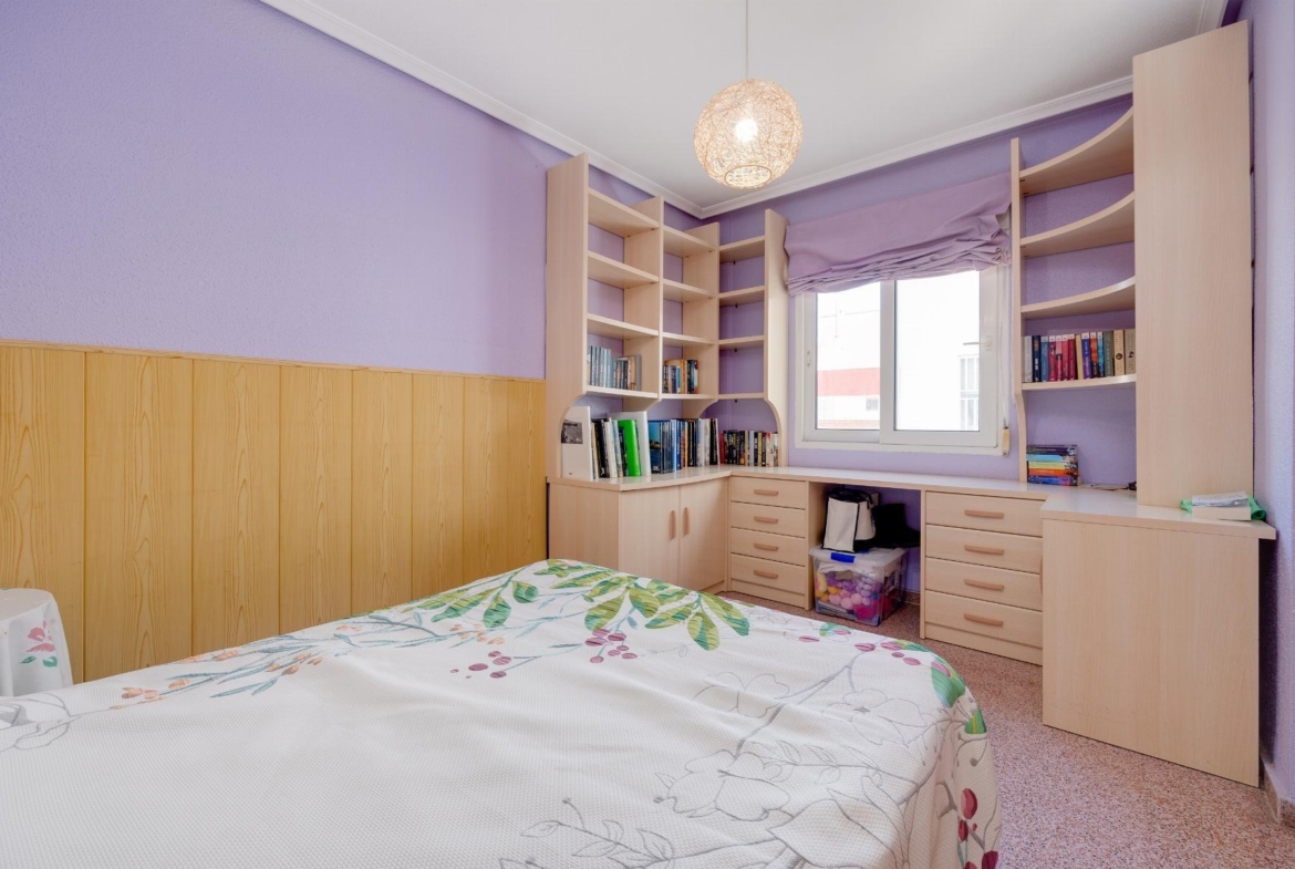 ÁTICO DE 2 HABITACIONES 2 BAÑOS Y AMPLIA TERRAZA