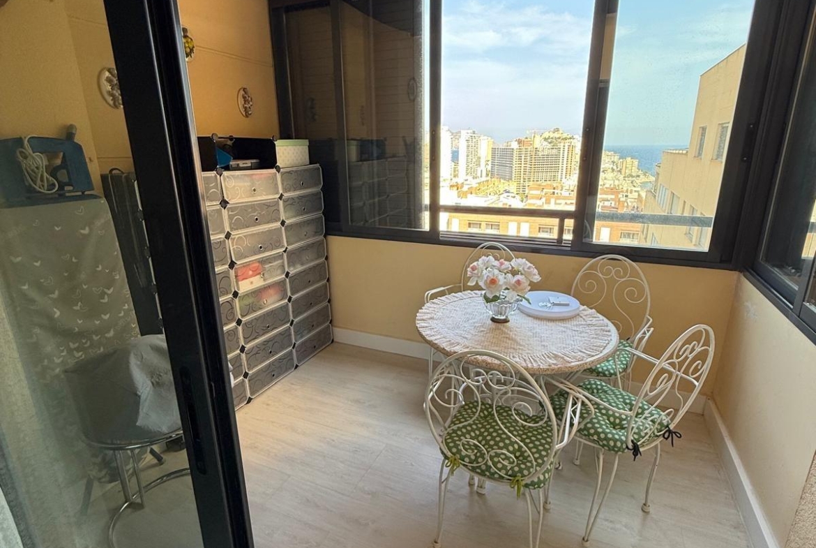 Ático Dúplex con Solárium Privado y Vistas a la Cala de Finestrat