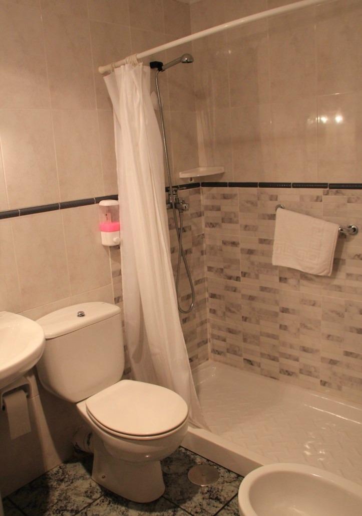HOTEL CON RESTAURANTE EN VENTA.