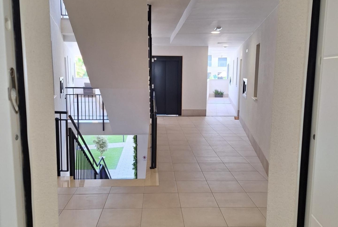 Nieuwbouw appartement in Villamartin met parkeerplaats en gemeenschappelijk zwembad