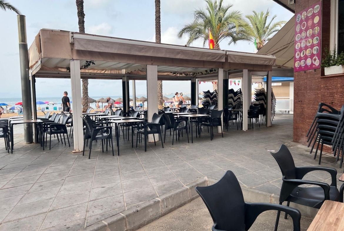 Local comercial primera linea de playa