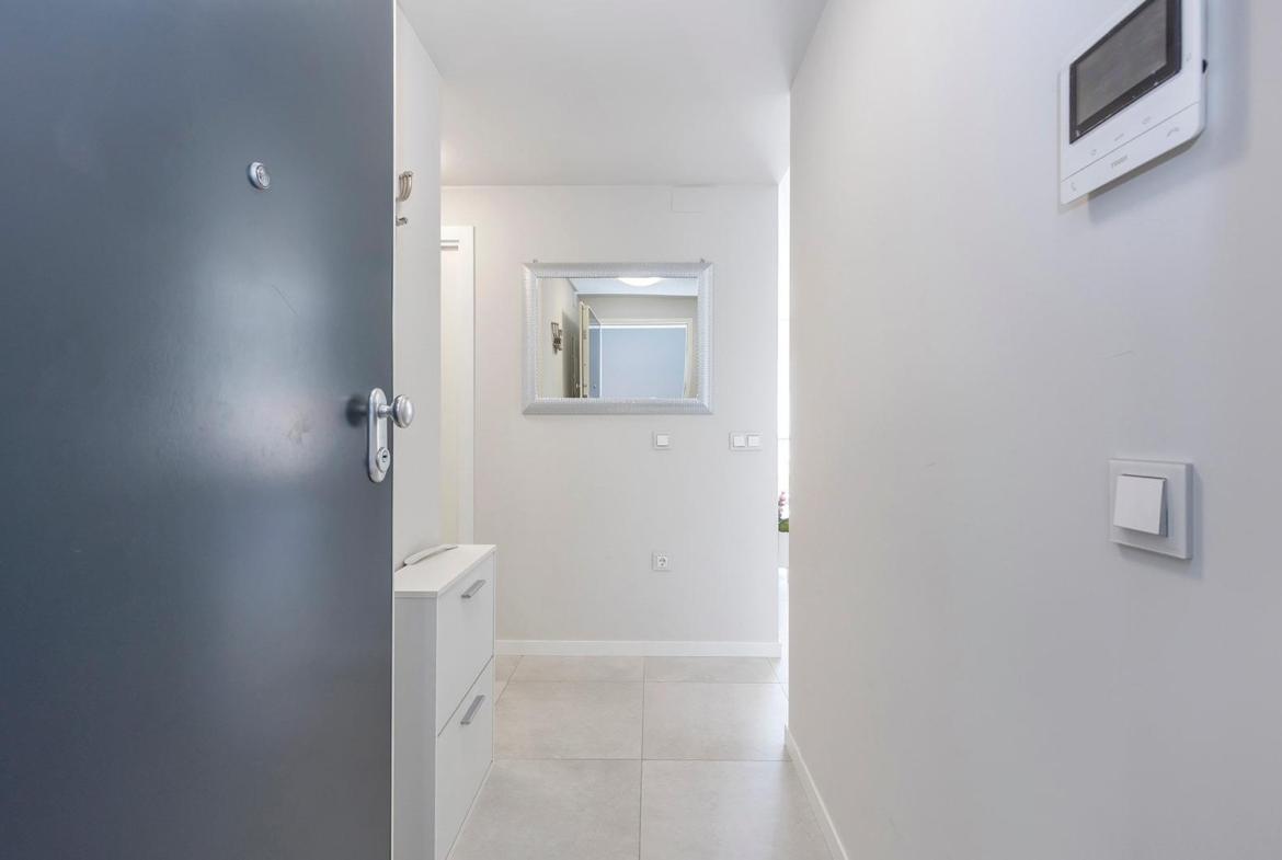 APARTAMENTO CON VISTAS AL MAR EN MIL PALMERAS. 2 DORM. 2 BAÑOS. GARAJE+TRASTERO. TERRAZA 20 M2.