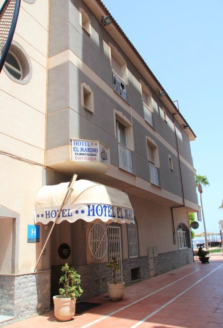 HOTEL CON RESTAURANTE EN VENTA.