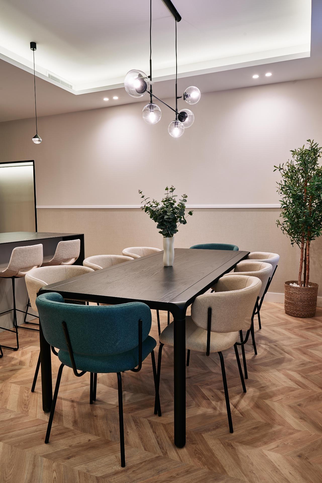EXCLUSIVE BRAND NEW RENOVATED APARTMENT IN THE CENTER OF MADRID