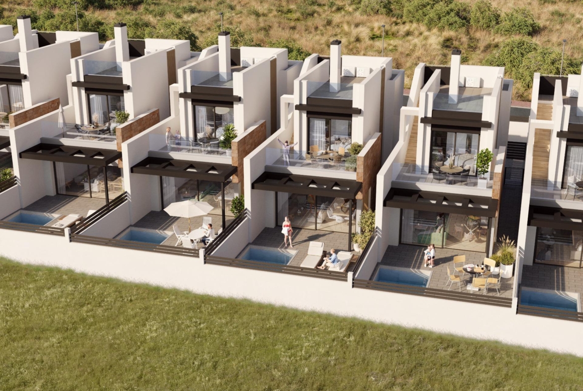 CHALET ADOSADO EN AGUAS NUEVAS CON PISCINA PRIVADA. 3 DORM. 3 BAÑOS. 115 M2.