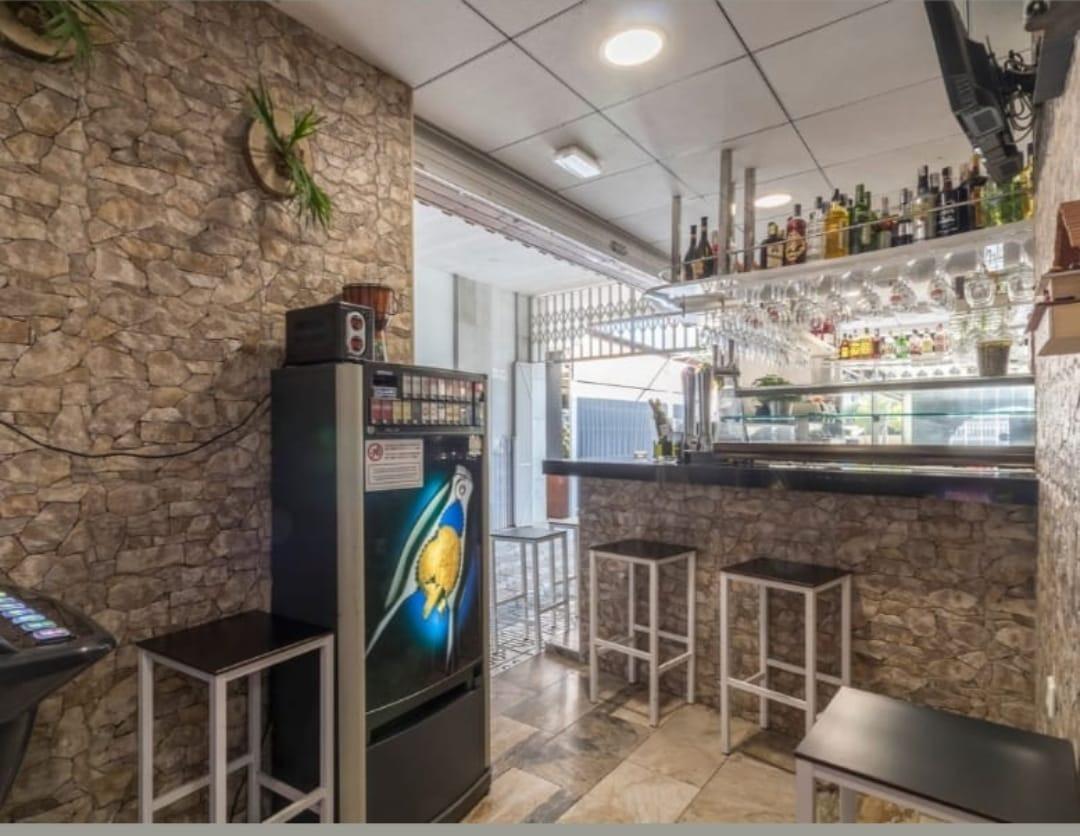TABERNA EN PLENO FUNCIONAMIENTO LISTA PARA ENTRAR