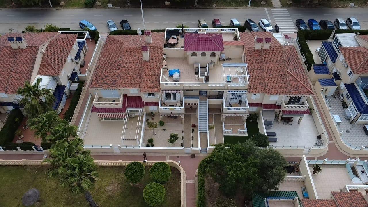 BUNGALOW PLANTA ALTA CON SOLÁRIUM EN ORIHUELA COSTA, ZENIAMAR I.