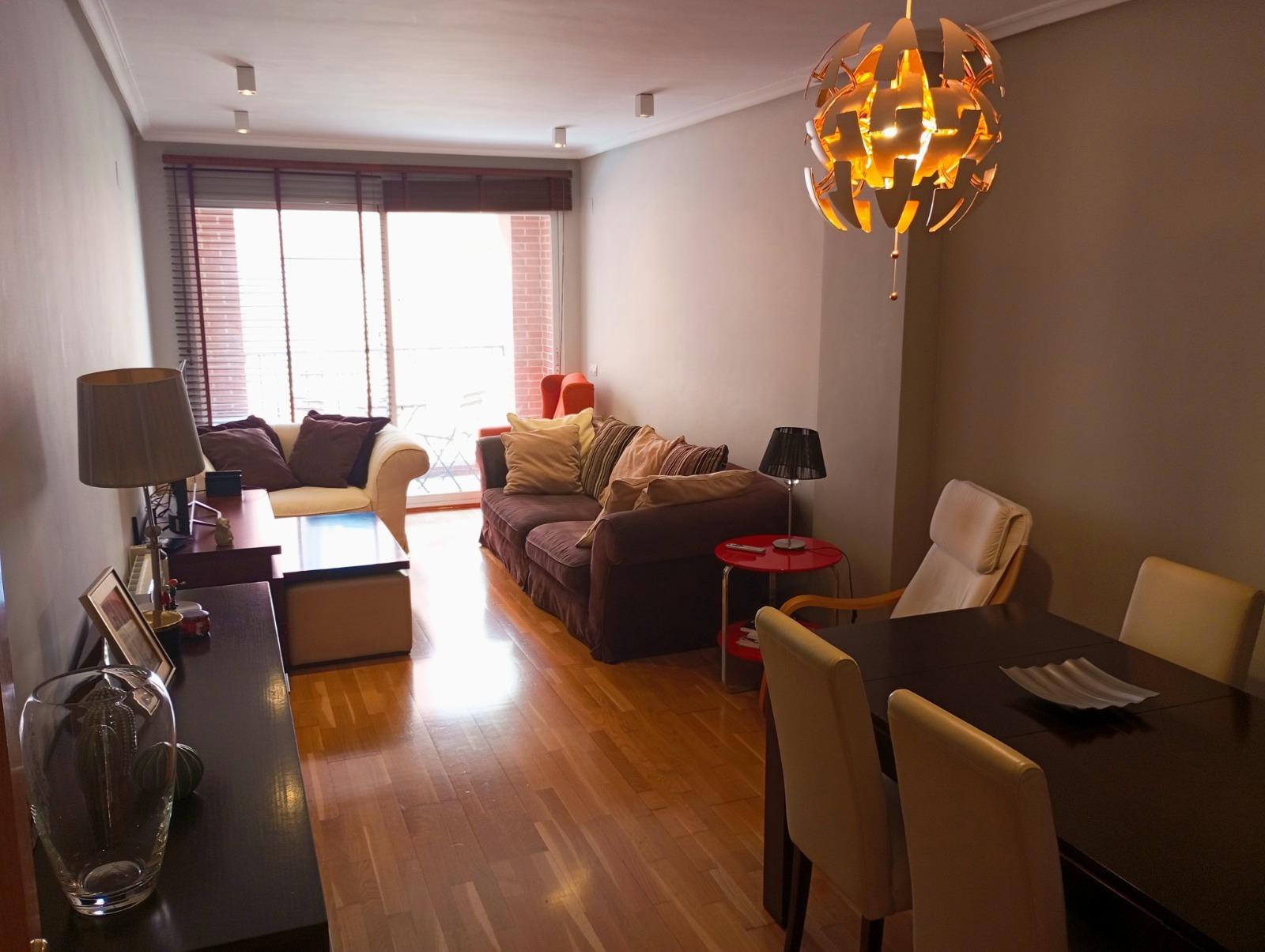 Amplio y Moderno Apartamento en el Corazón de San Juan, Alicante