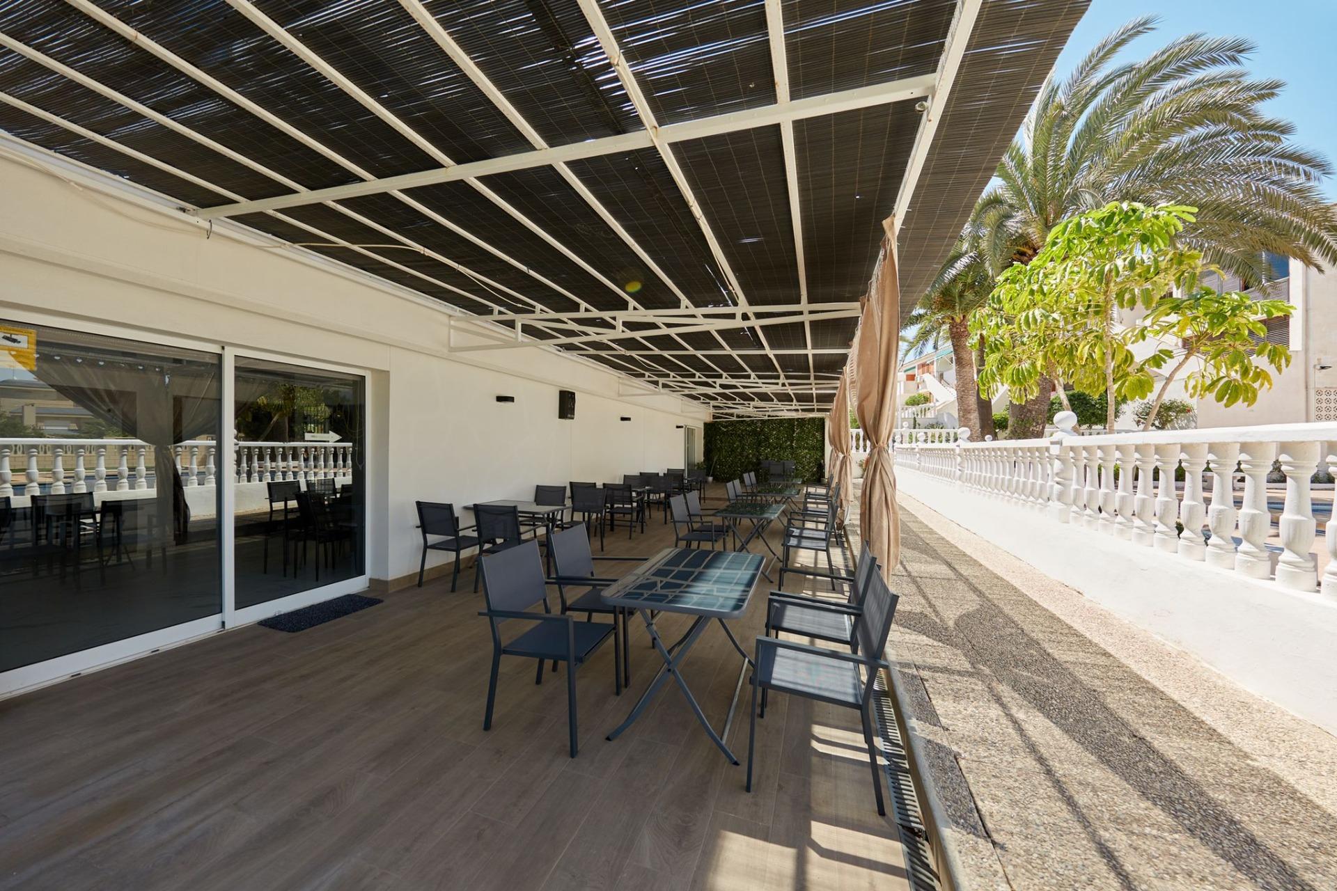 2-2-324 Magnífico Hotel Reformado en Cabo Huertas: IDEAL PARA INVERSORES