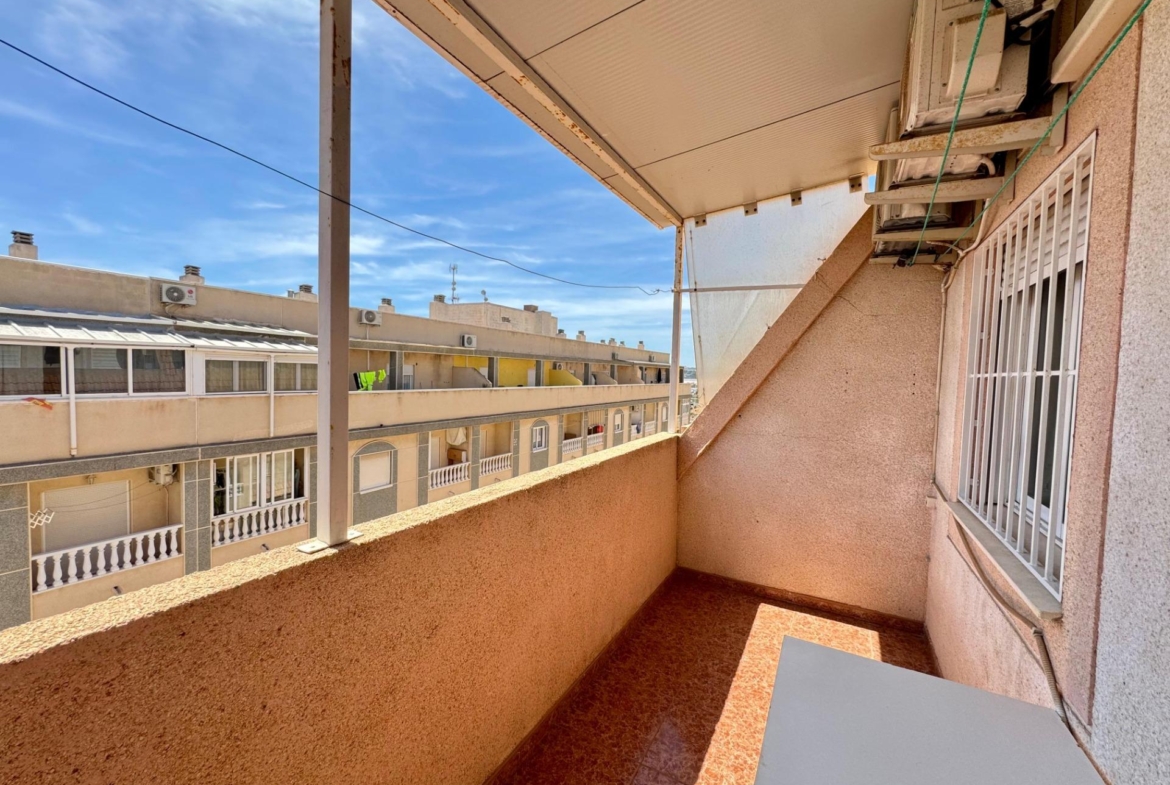 Penthouse in Torrevieja with South Orientation