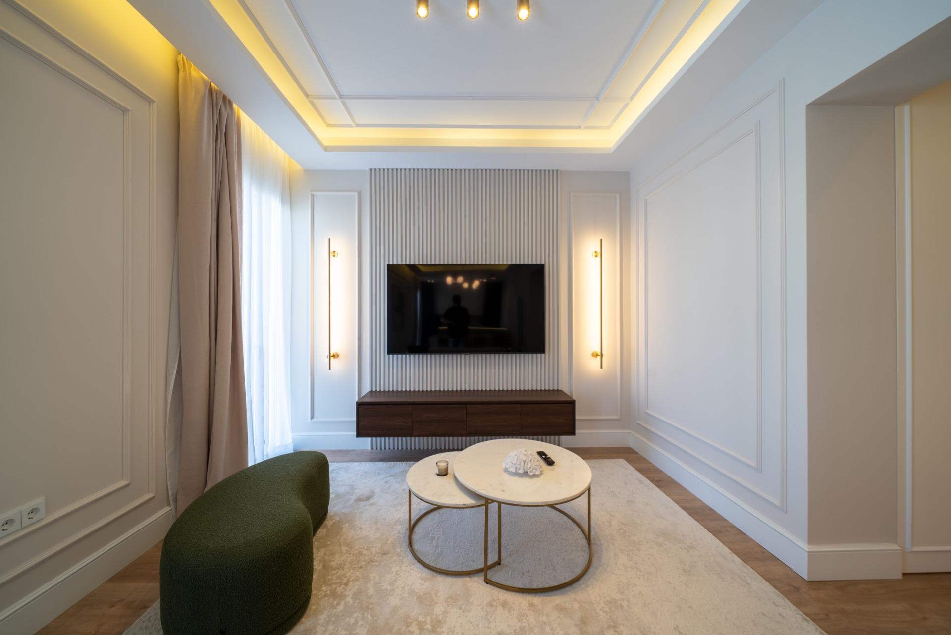ELEGANT REFURBISHED APARTMENT IN RECOLETOS NEIGHBORHOOD, MADRID