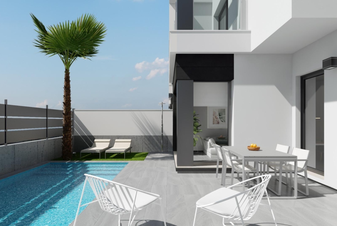 Lovely villa with private pool and solarium in a green area near the beach.