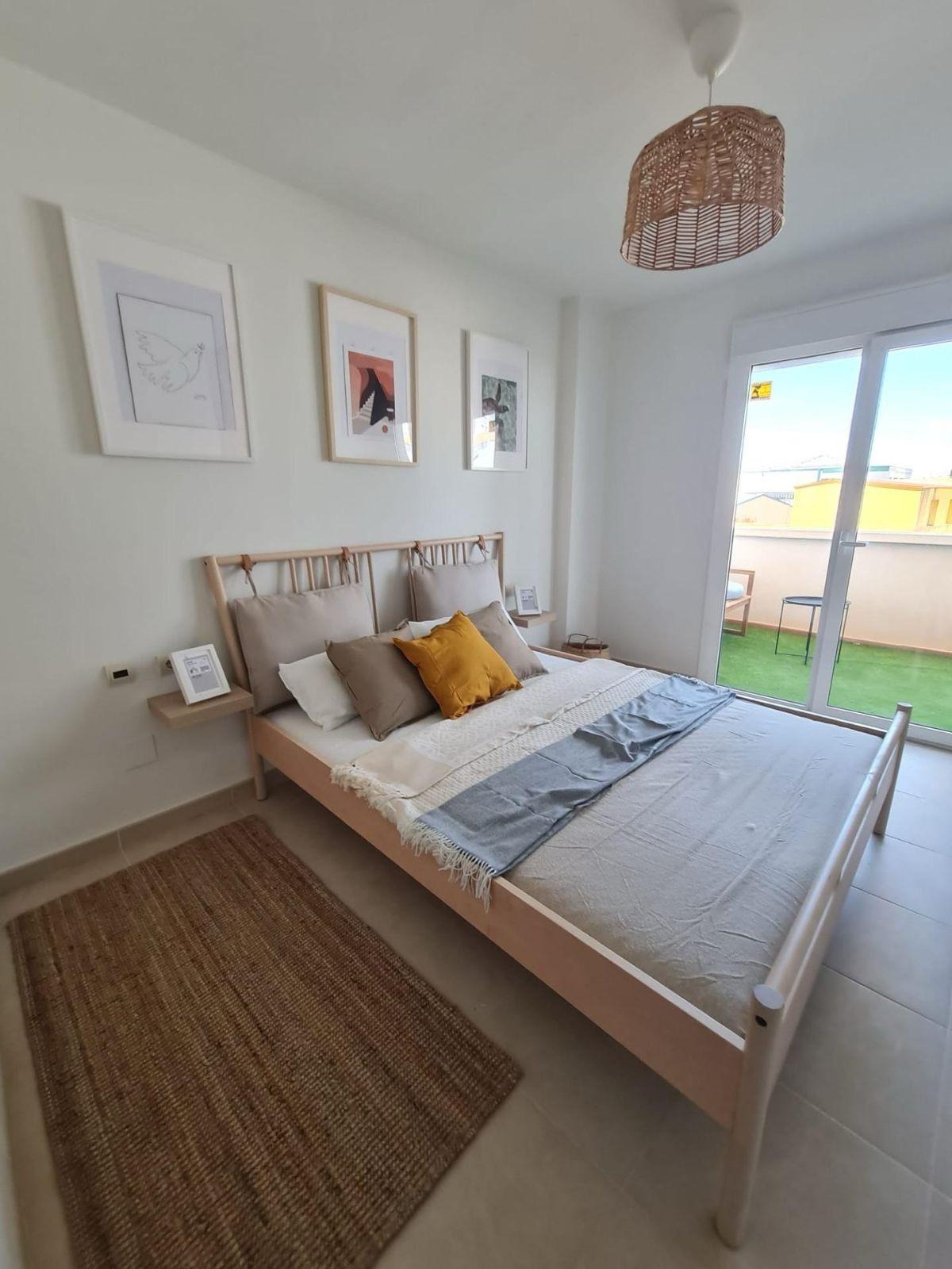 APATAMENTO CON PARKING+PISCINA EN ORIHUELA COSTA. 2 DORM. 2 BAÑOS. 85 M2.