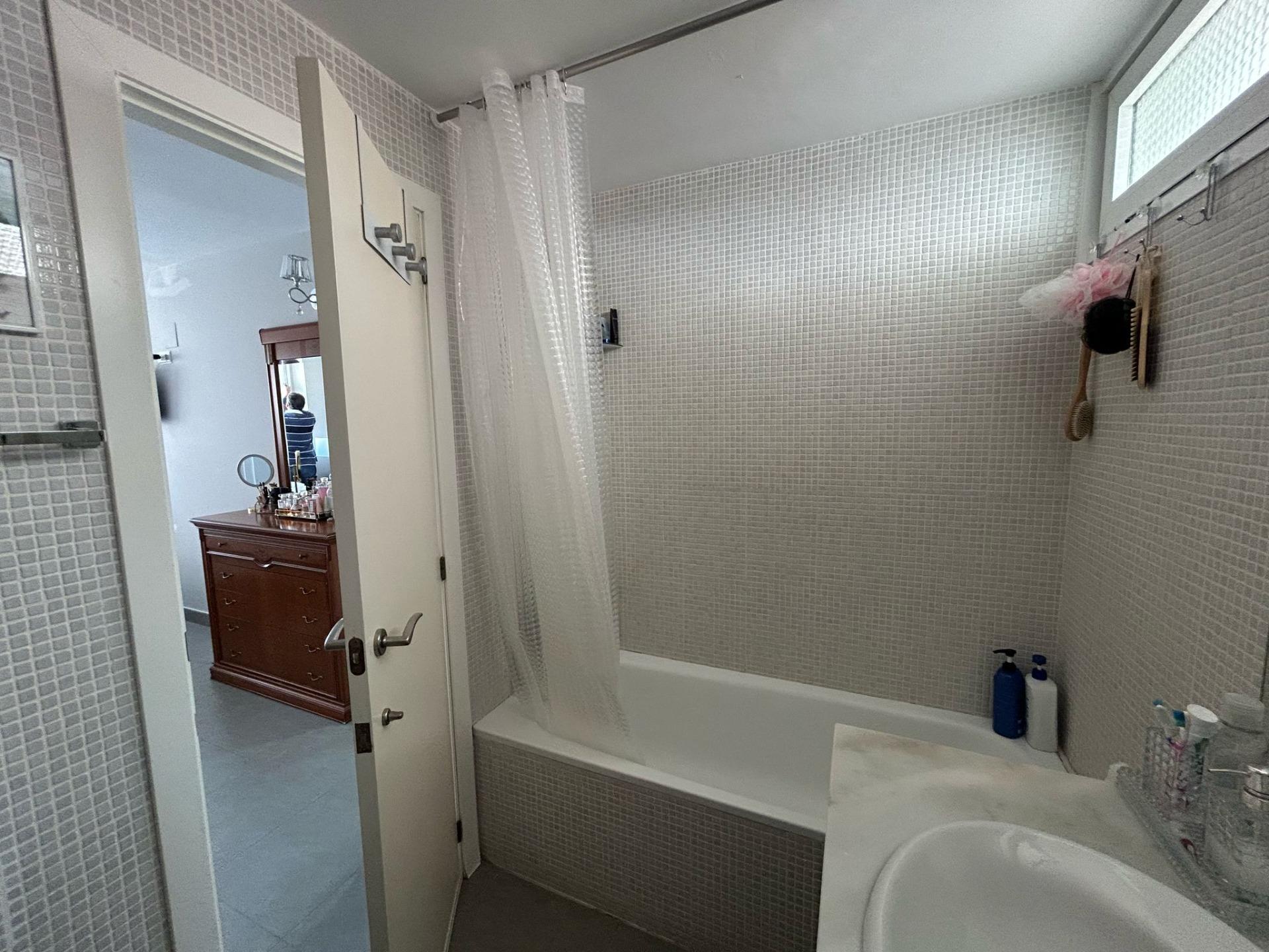 2-20-125 Luxe Penthouse in Cala de Finestrat: Een droom aan de Middellandse Zee