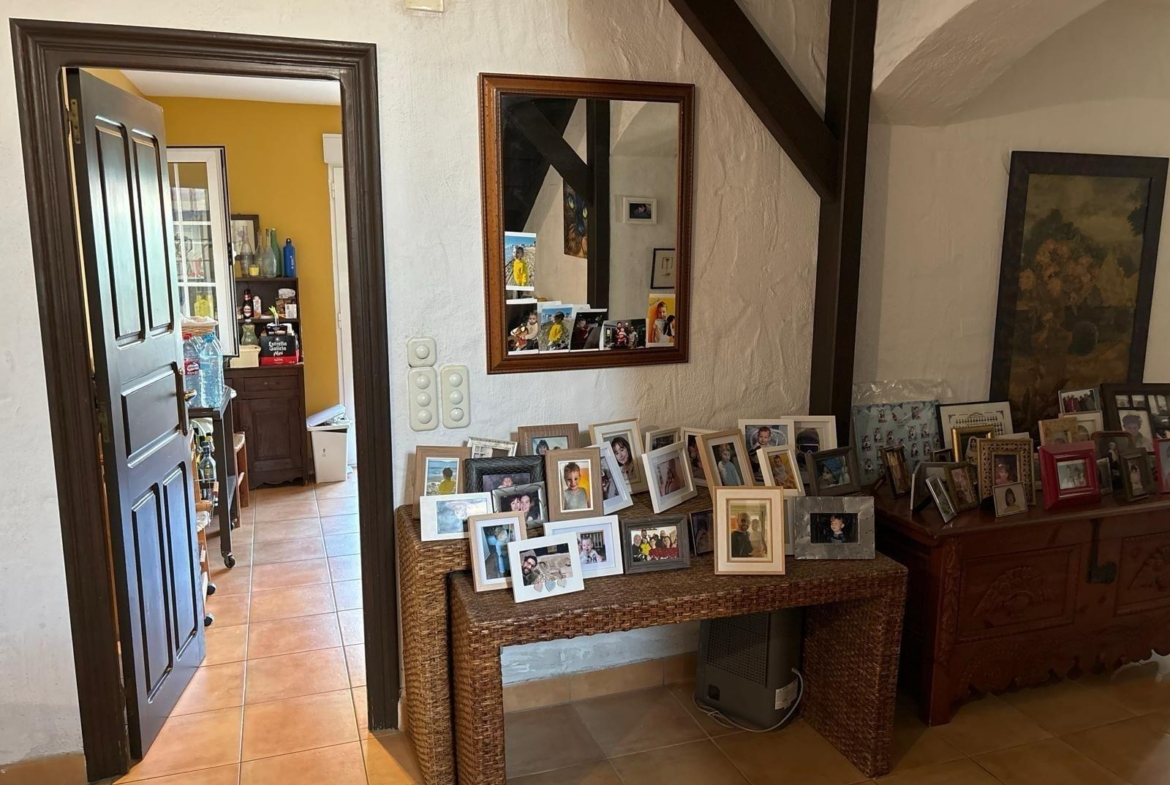VILLA ESTILO MEDITERRANEO CON PISCINA PRIVADA.