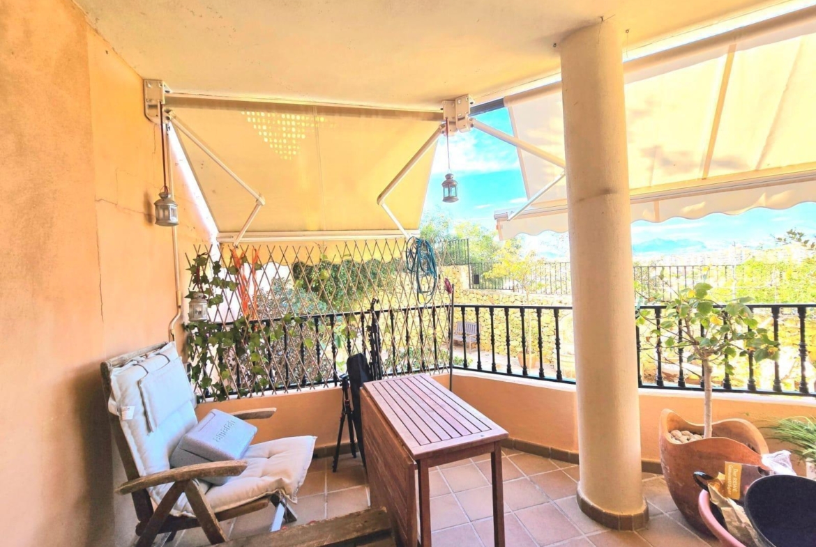 EXCLUSIVO CHALET ADOSADO EN CABO HUERTAS A TAN SOLO 5 MINUTOS DE LA ARENA